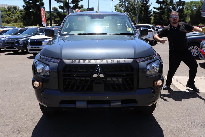 2025 Mitsubishi Triton GLX