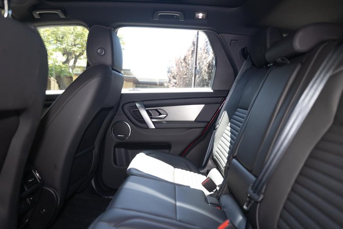 2024 Land Rover Discovery Sport P250 Dynamic SE