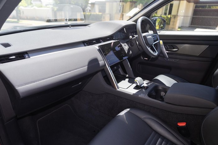 2024 Land Rover Discovery Sport P250 Dynamic SE