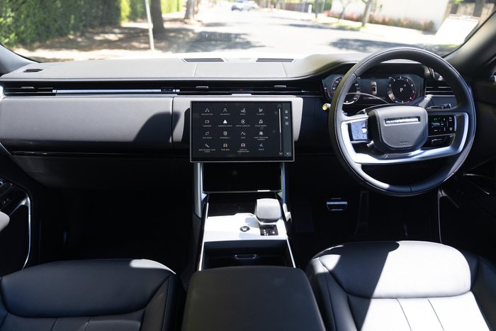2025 Land Rover Range Rover P530 Autobiography