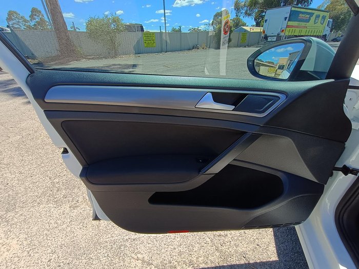 2016 Volkswagen Golf 92TSI 7 MY16 Pure White