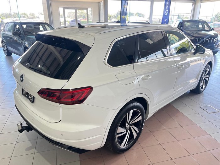2020 Volkswagen Touareg 190TDI Premium CR MY20 Four Wheel Drive Pure White