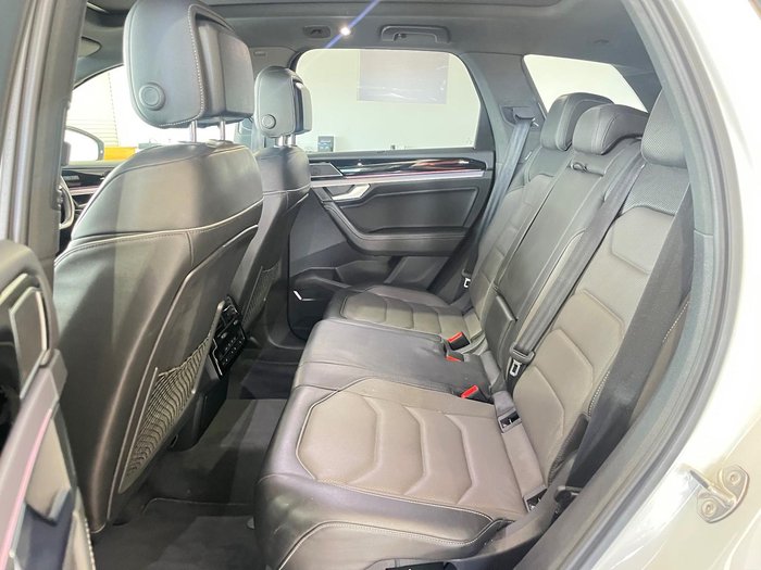 2020 Volkswagen Touareg 190TDI Premium CR MY20 Four Wheel Drive Pure White