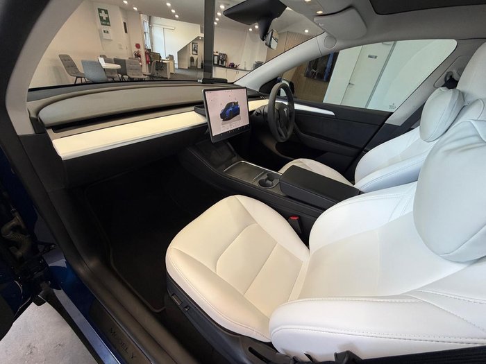 2023 Tesla Model Y Performance