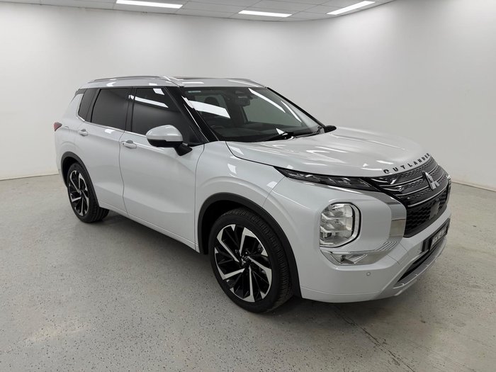 2023 Mitsubishi Outlander Exceed ZM MY23 AWD White