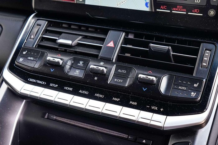 2021 Toyota Landcruiser VX