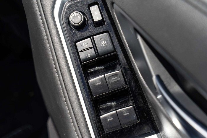 2021 Toyota Landcruiser VX