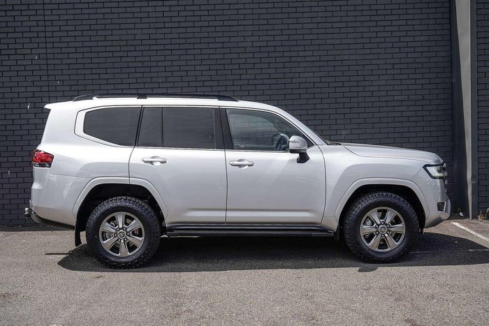 2021 Toyota Landcruiser VX