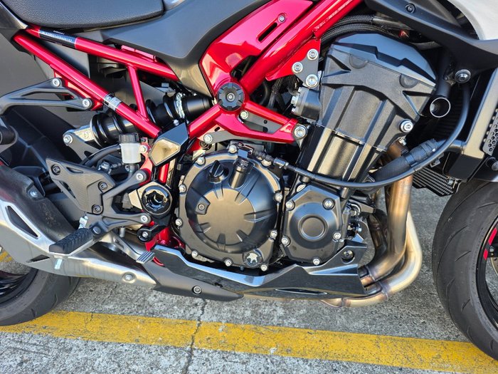 2025 Kawasaki 2025 Kawasaki 900CC Z900 RED