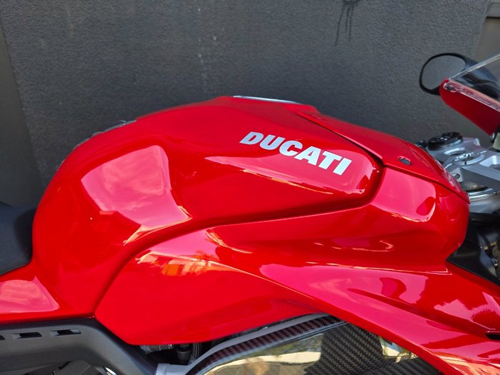 2019 DUCATI PANIGALE V4 RED