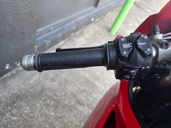 2019 DUCATI PANIGALE V4 RED