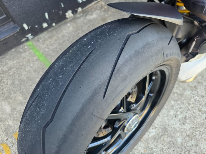 2019 DUCATI PANIGALE V4 RED