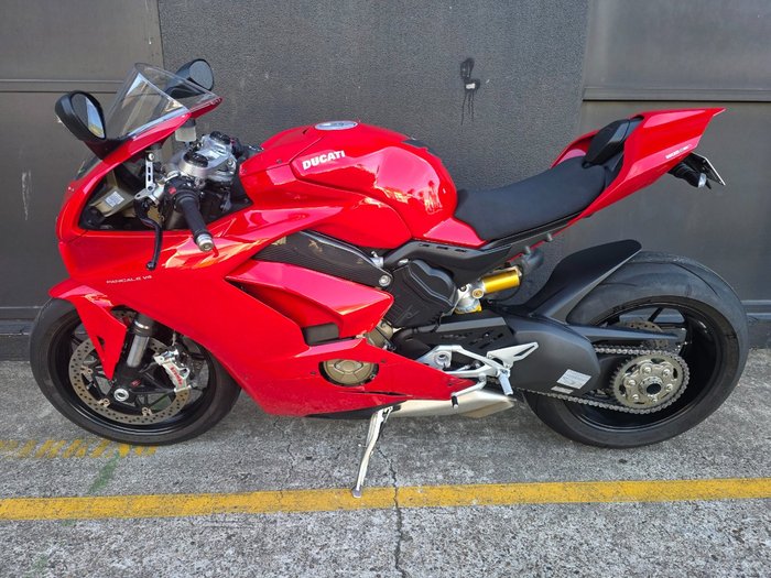 2019 DUCATI PANIGALE V4 RED
