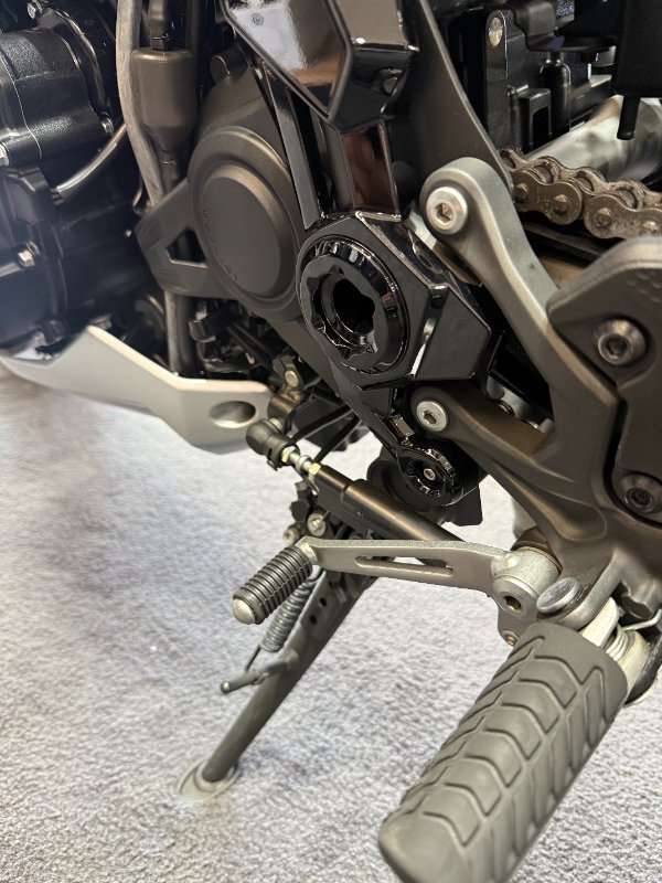 2025 Kawasaki Z900 (ZR900) Silver/Black