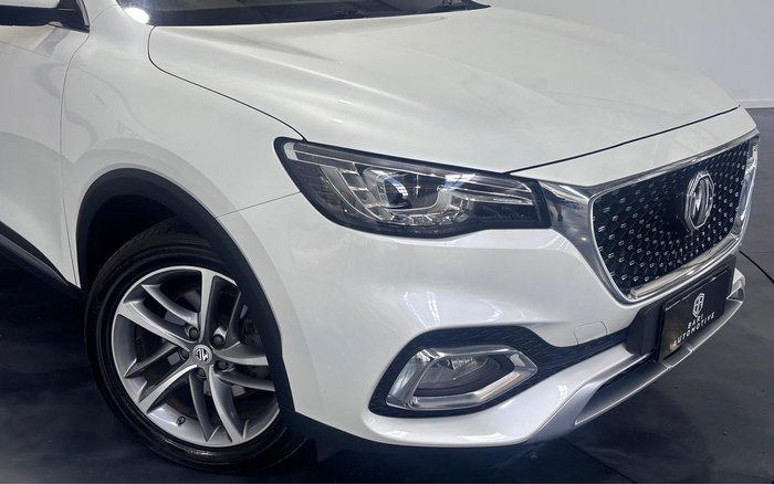 2021 MG HS Essence SAS23 MY21 York White