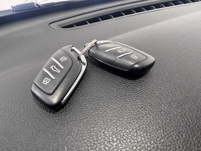 2021 MG HS Essence SAS23 MY21 York White