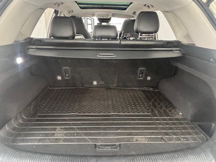 2021 MG HS Essence SAS23 MY21 York White