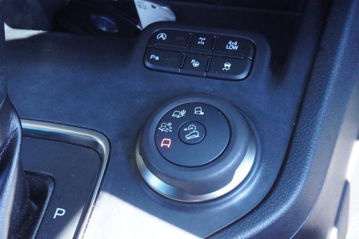 2021 Ford Everest Titanium