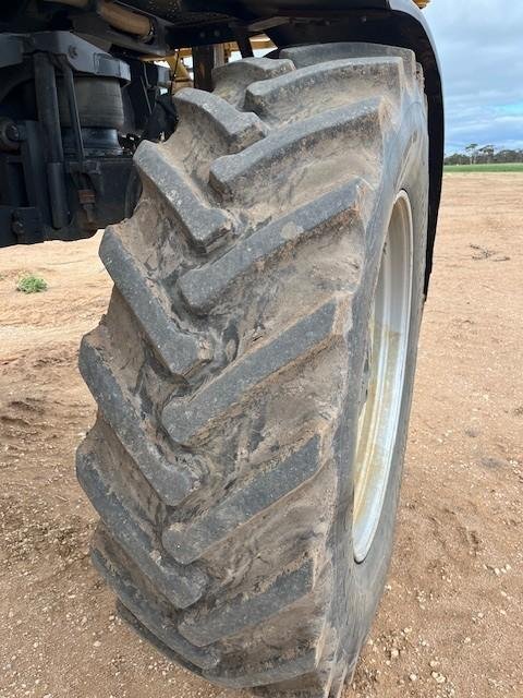 2013 Rogator Rg1300 Sp Sprayer