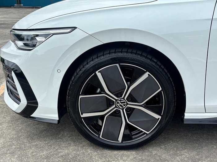 2025 Volkswagen Golf 110TSI R-Line