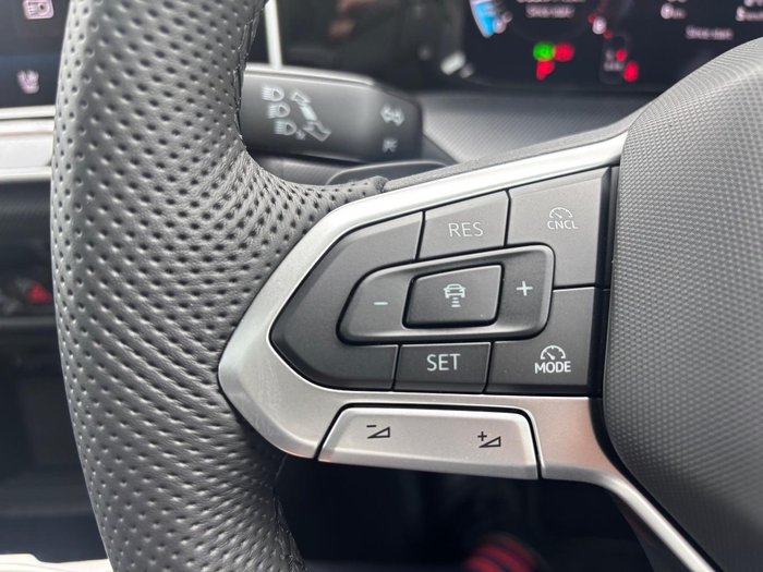 2025 Volkswagen Golf 110TSI R-Line