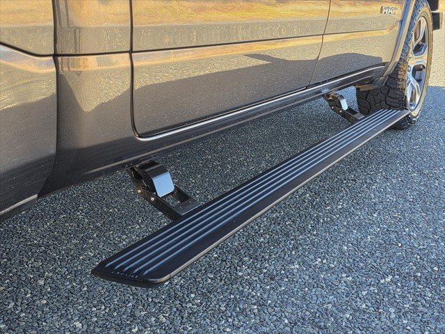 2022 RAM 1500 Laramie RamBox