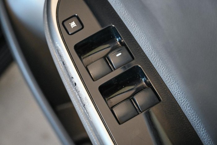 2018 Mitsubishi Triton Blackline