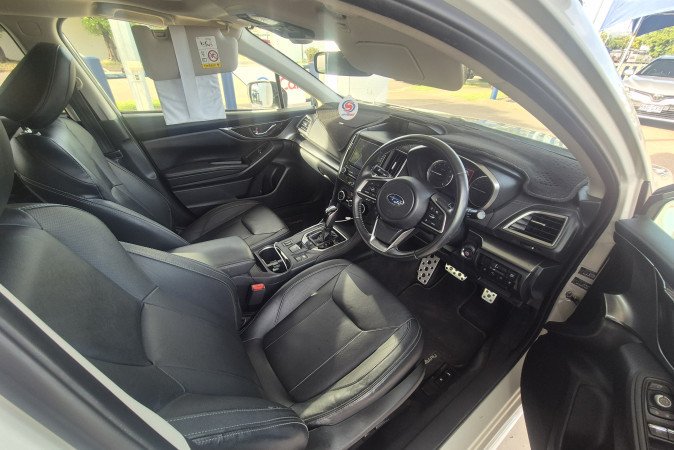 2017 SUBARU IMPREZA 2.0i-S (AWD)