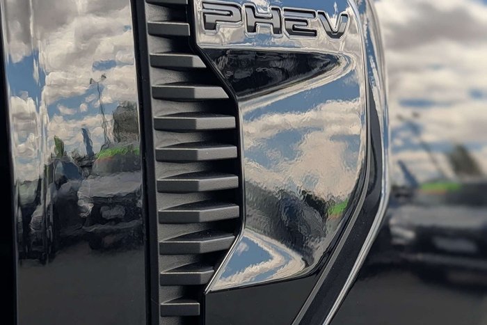 2025 Ford Ranger PHEV Stormtrak