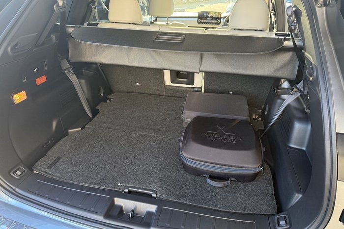 2023 Mitsubishi Outlander PHEV Exceed