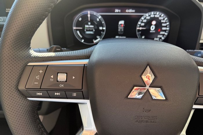 2023 Mitsubishi Outlander PHEV Exceed