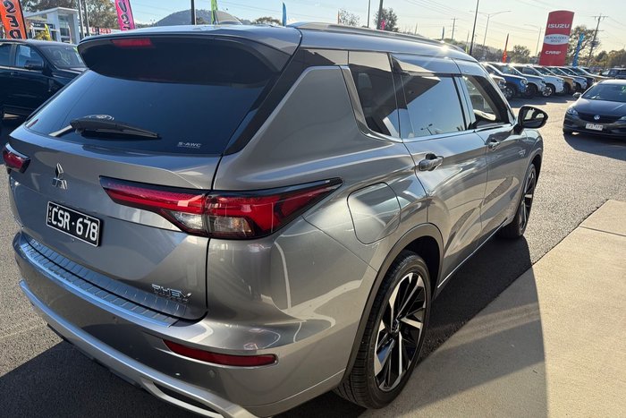 2023 Mitsubishi Outlander PHEV Exceed