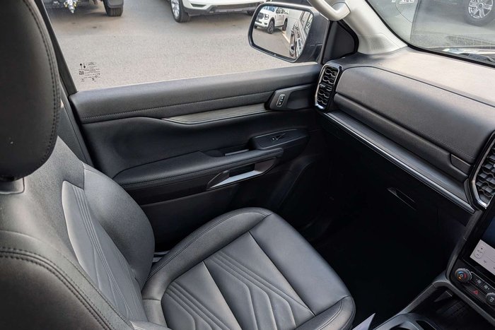 2025 Ford Everest Trend