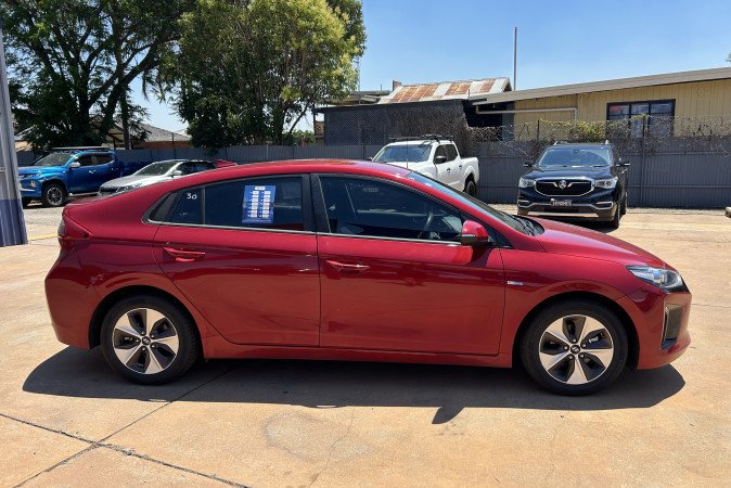 2019 HYUNDAI IONIQ ELECTRIC ELITE (GREY GRILLE)