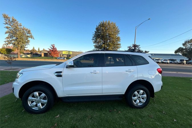 2020 FORD EVEREST AMBIENTE (4WD)