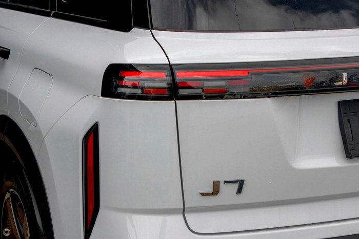 2025 Jaecoo J7 SHS Summit