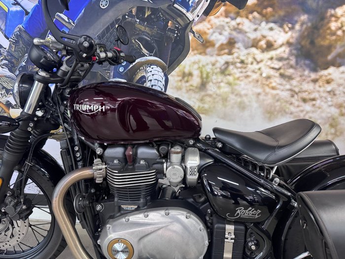 2017 Triumph BONNEVILLE BOBBER
