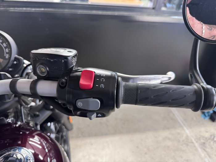 2017 Triumph BONNEVILLE BOBBER