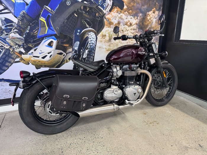 2017 Triumph BONNEVILLE BOBBER