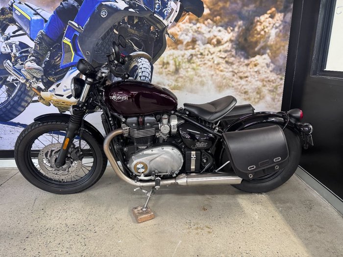 2017 Triumph BONNEVILLE BOBBER