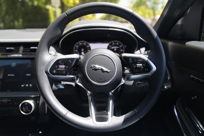 2024 Jaguar E-PACE P250 R-Dynamic SE