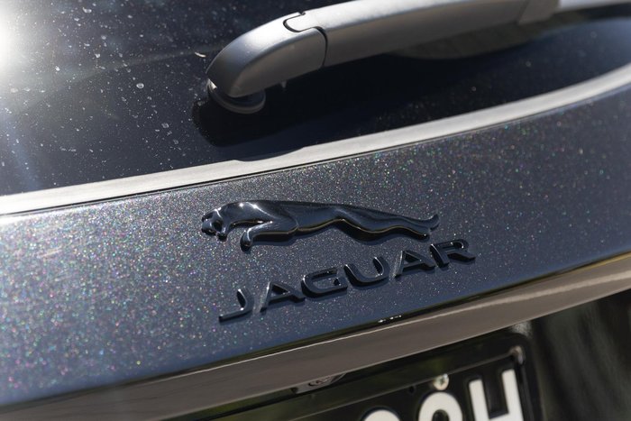 2024 Jaguar E-PACE P250 R-Dynamic SE