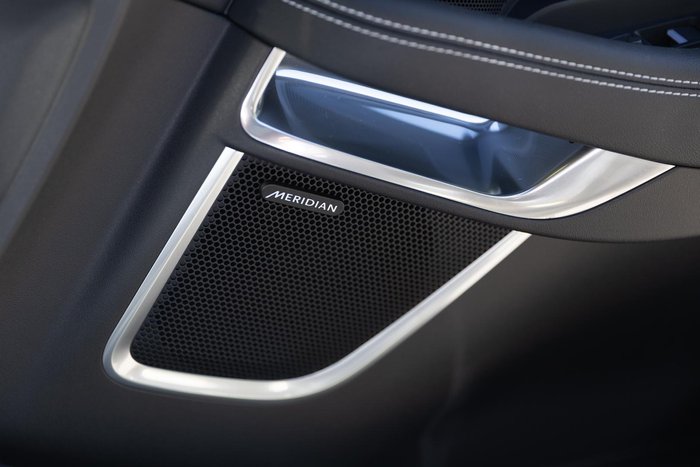 2024 Jaguar E-PACE P250 R-Dynamic SE