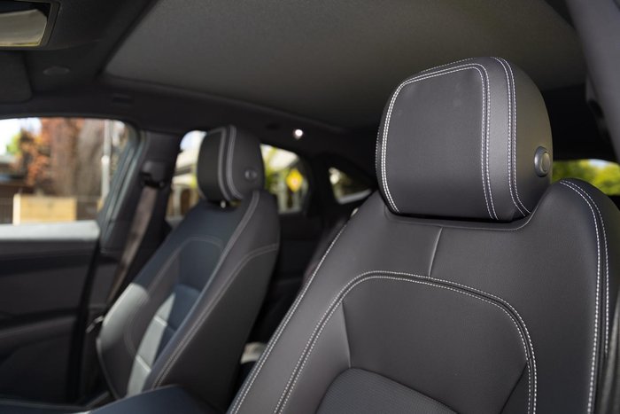 2024 Jaguar E-PACE P250 R-Dynamic SE