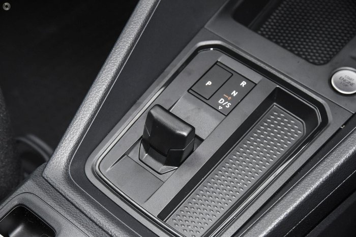 2025 Volkswagen Caddy TSI220