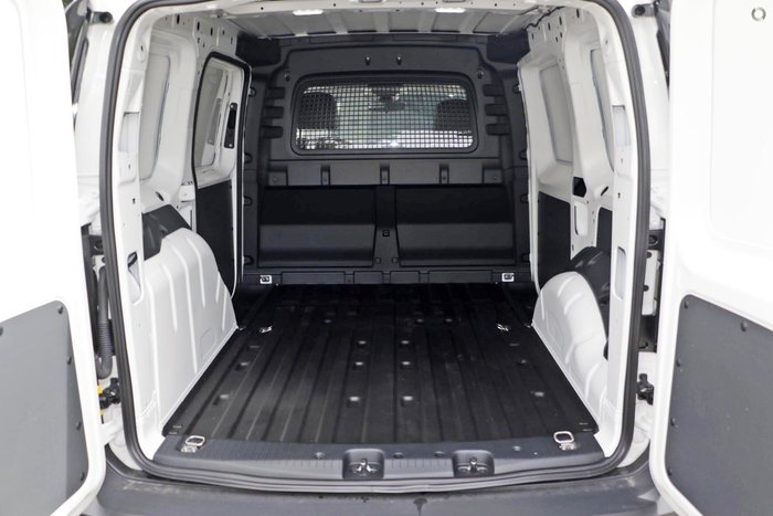 2025 Volkswagen Caddy TSI220