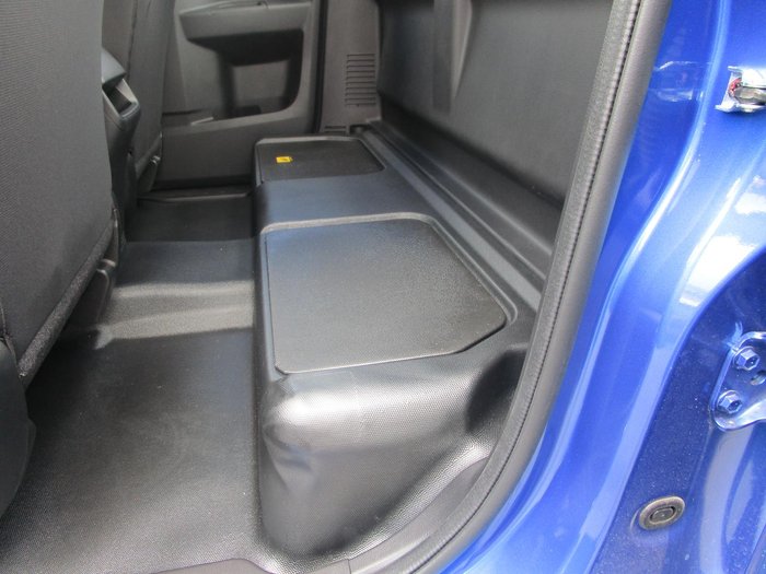 2025 Isuzu D-MAX SX