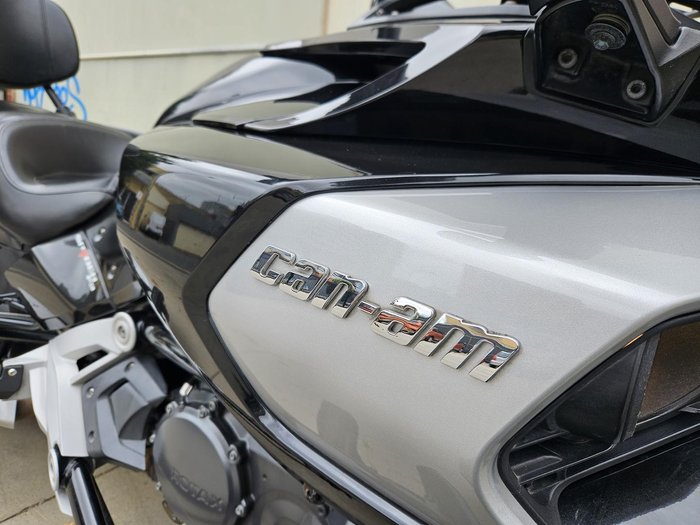 2015 Can-Am Spyder F3 SM6 Spyder F3 Black