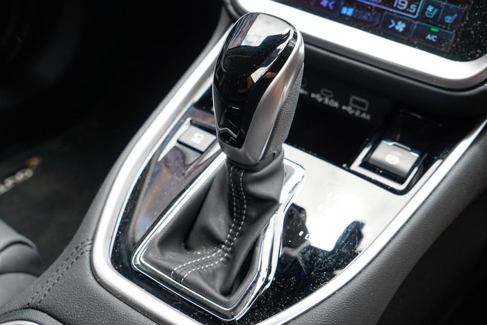 2024 Subaru Outback AWD Touring XT 6GEN MY25 AWD Crystal White