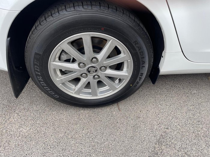 2015 Holden Commodore Evoke VF MY15 Heron White